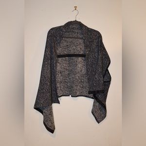 Lululemon convertible scarf black+white